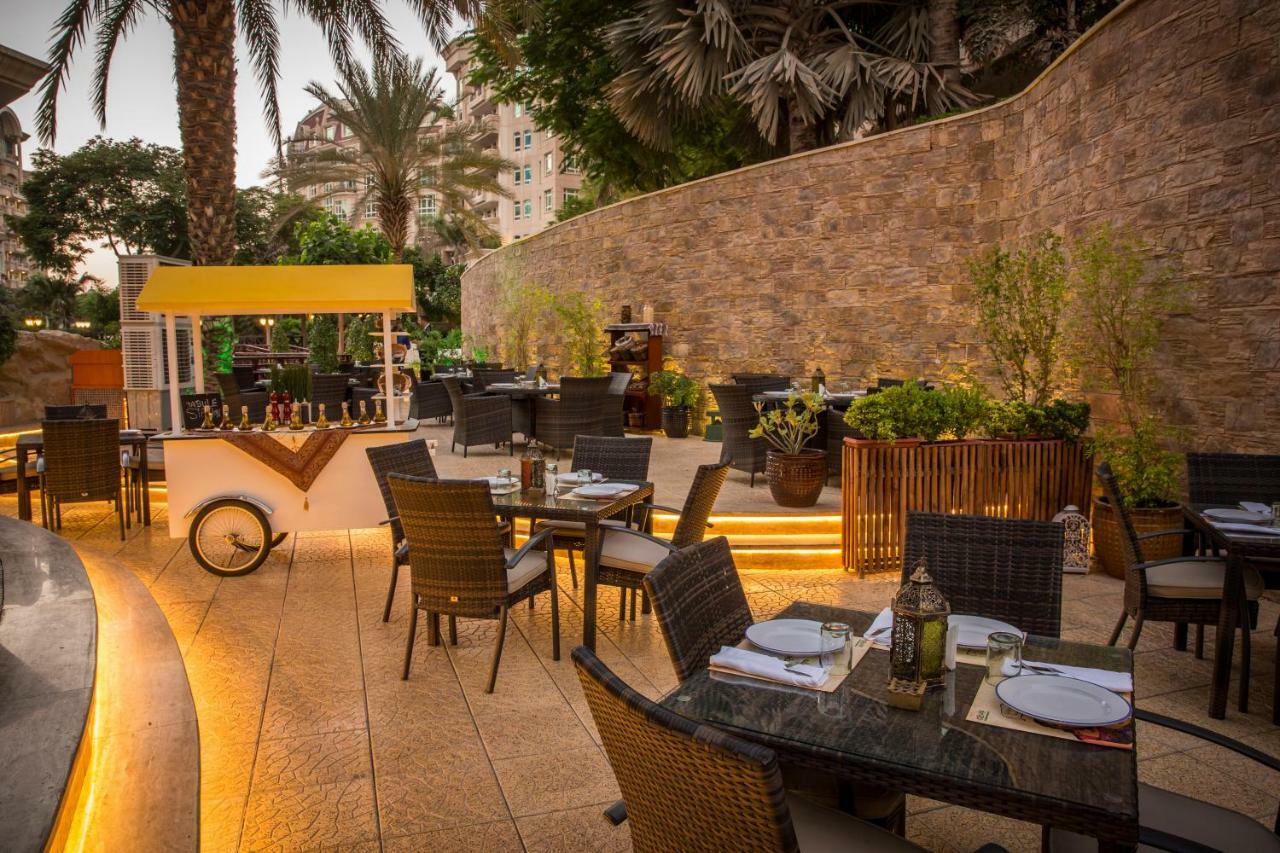 Roda Al Murooj Residences Dubái Exterior foto